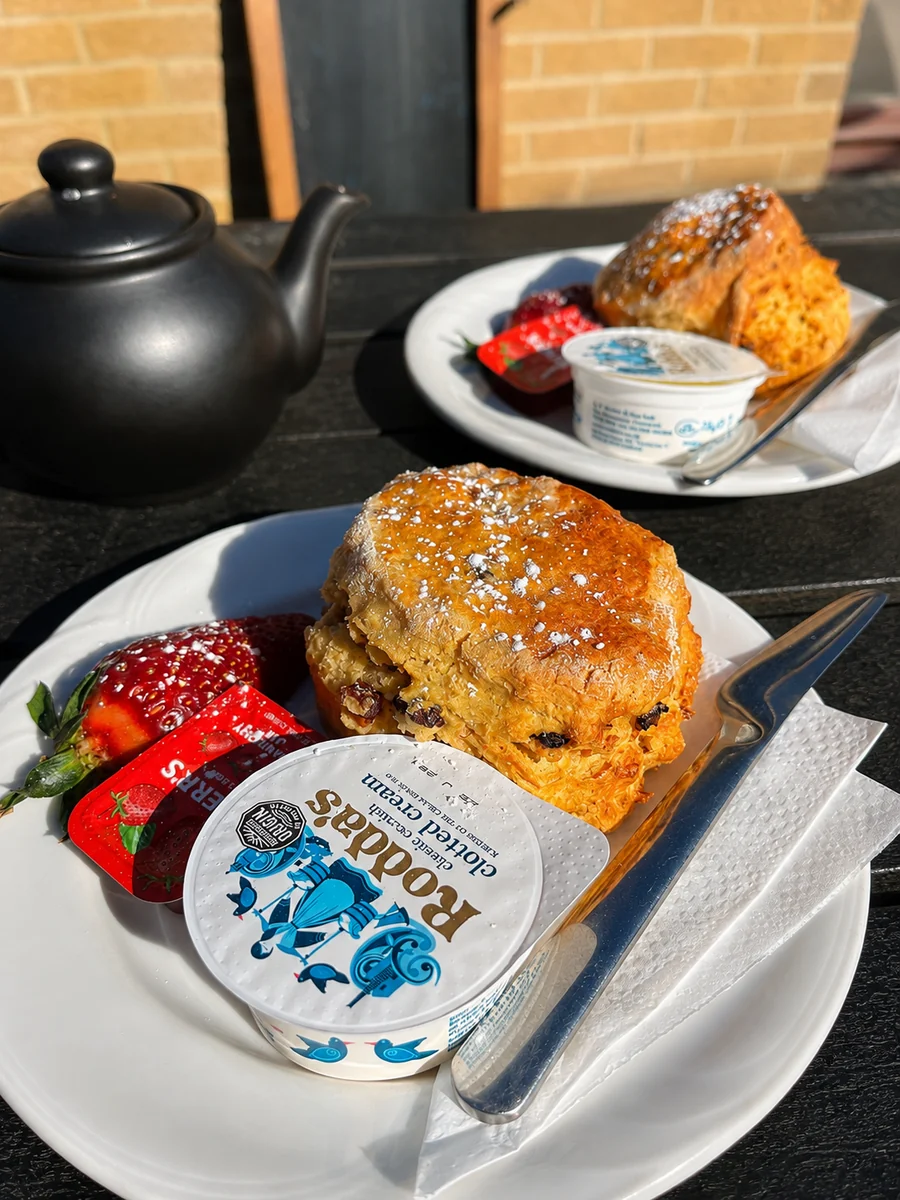 Tea and scones with clotted cream, jam and strawberries at Oakerside Tea Rooms
